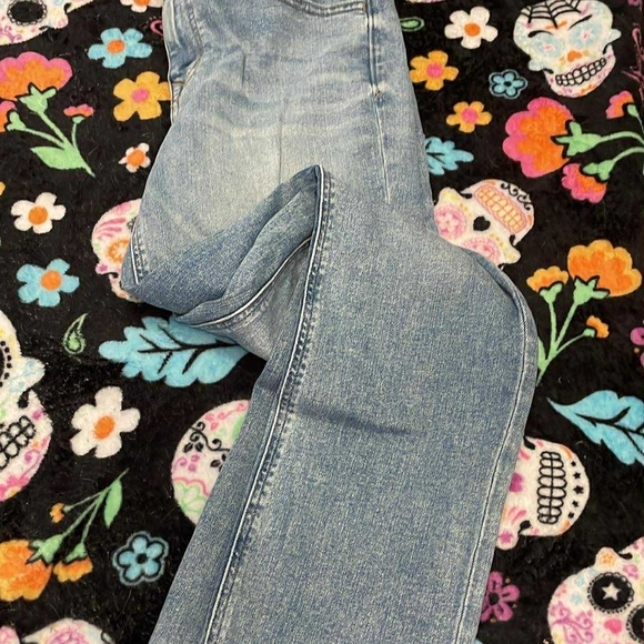 Maurices Light Blue Skinny Jeans - Picture 2 of 3